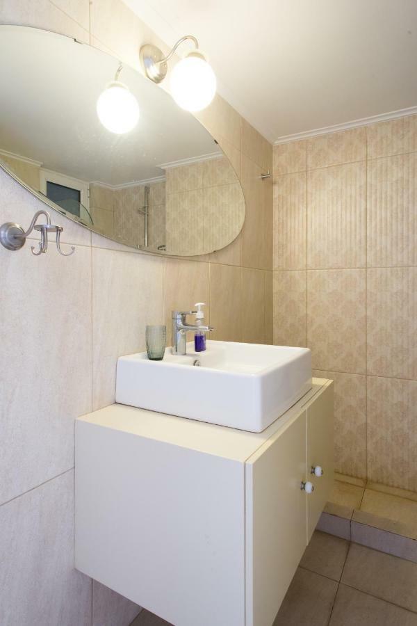 Elegant Home Next To Metro Athens Luaran gambar